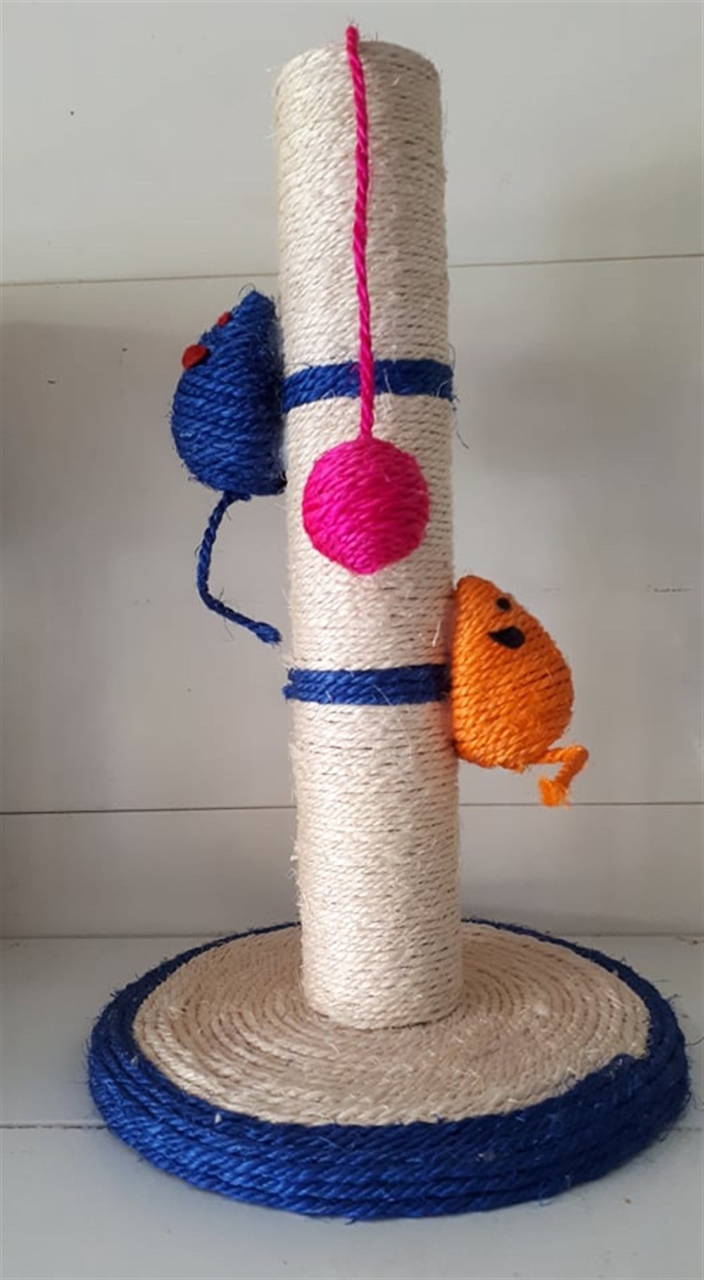 62687-32 Kedi Tırmalama